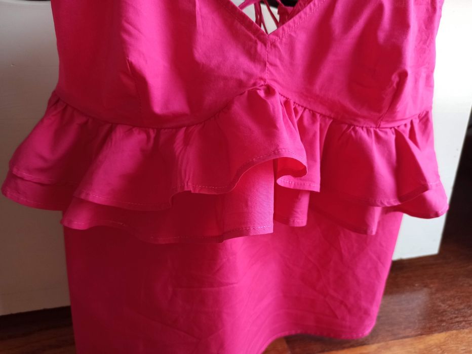 Top rosa fuscia com folhos S Stradivarius Novo