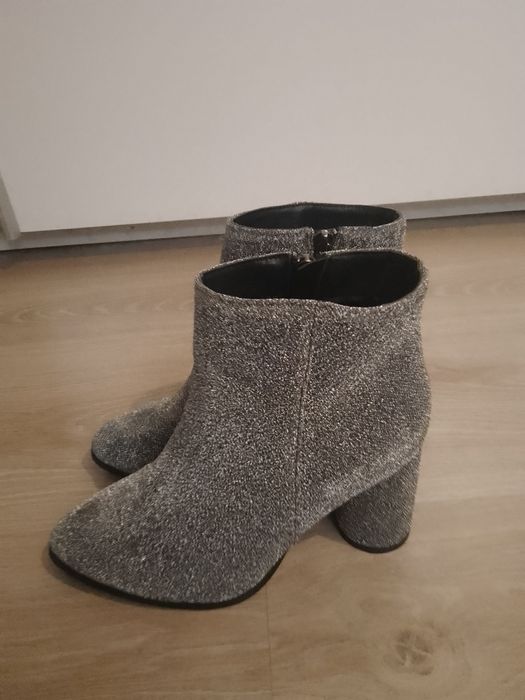 Mega okazja Nowe botki Cropp r37