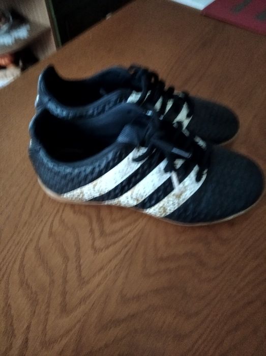 Adidasy chłopięce 31