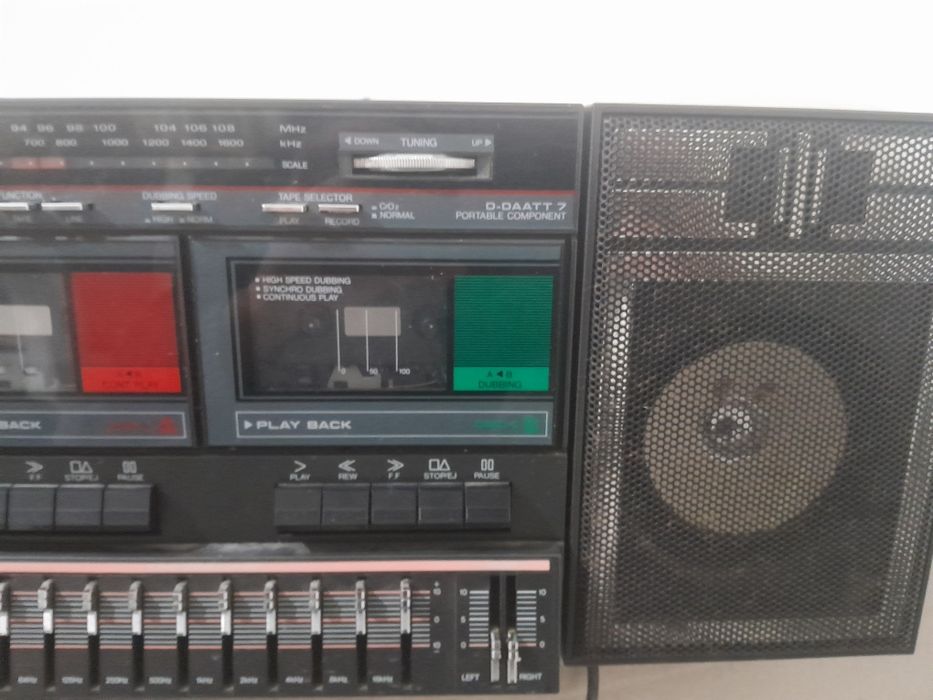 Radio cassete antigo