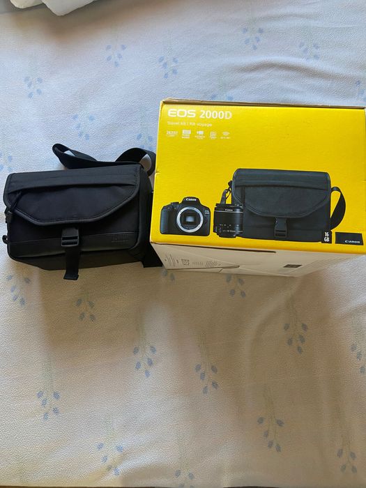 Kit Máquina Fotográfica CANON EOS 2000D64297616022273124