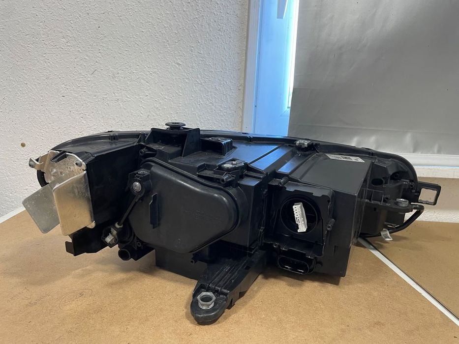 Volkswagen passat b9 lampa reflektor prawa lewa cała ful led 3j1941005