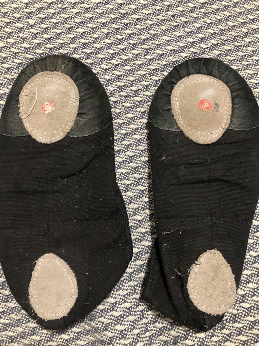 Чешки в гарному стані устілка 23,5; 24,5