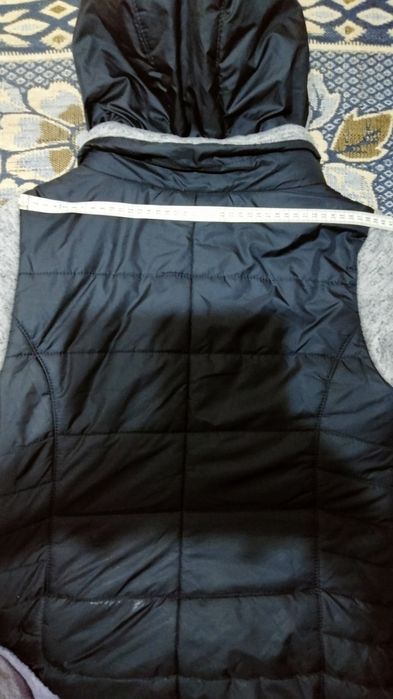 Куртка тепла 500грн.