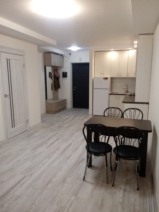 Оренда 1-кім. квартири на вул. Зелена 204