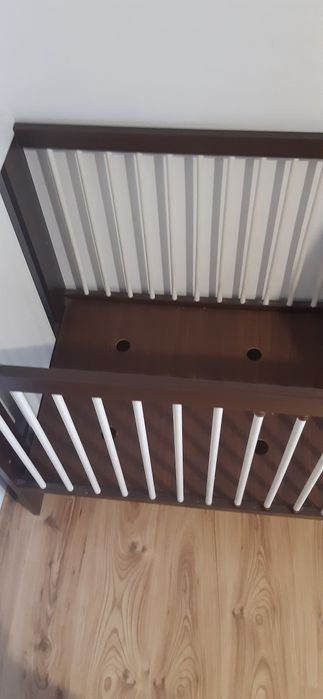 Łóżeczko dziecięce z materacem