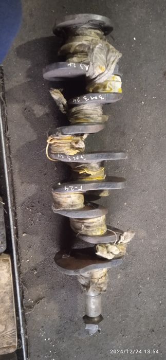 Коленвал газ 24 Волга размер стандартный