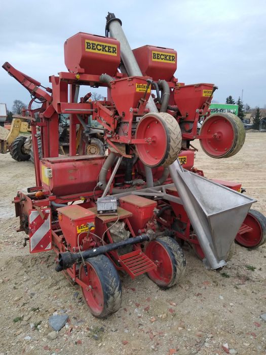 Siewnik do kukurydzy.