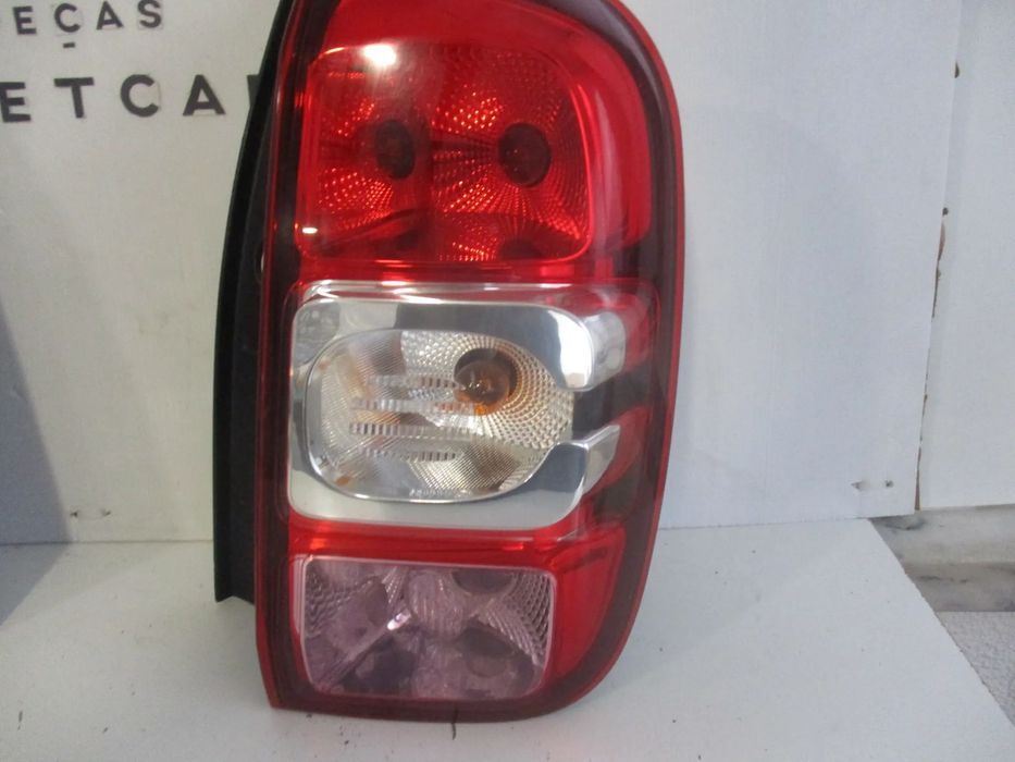 farol farolim Dacia duster 2013