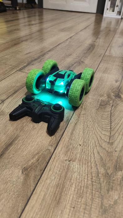 Samochód zdalnie sterowany TWISTER KASKADER 360 RC