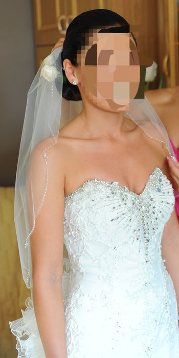 Suknia ślubna model Demetrios.