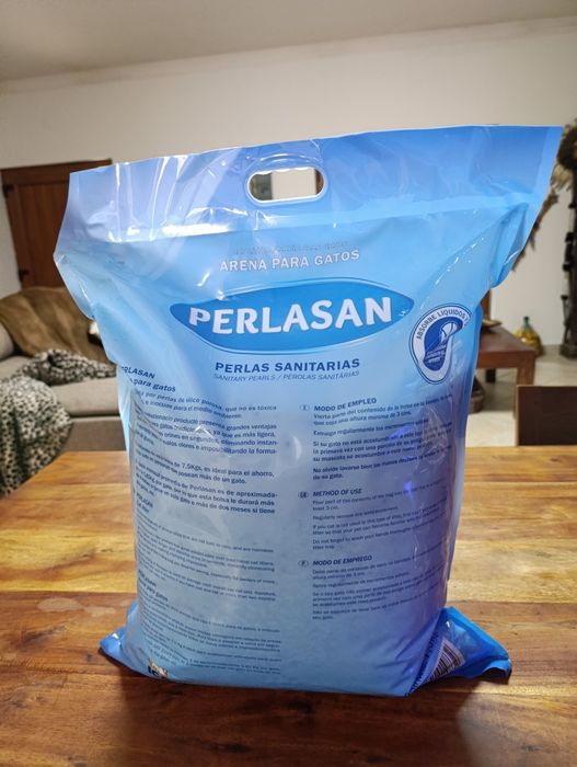 Areia para gatos, Sílica, marca Ica/ Perlasan, 7,50 kg
