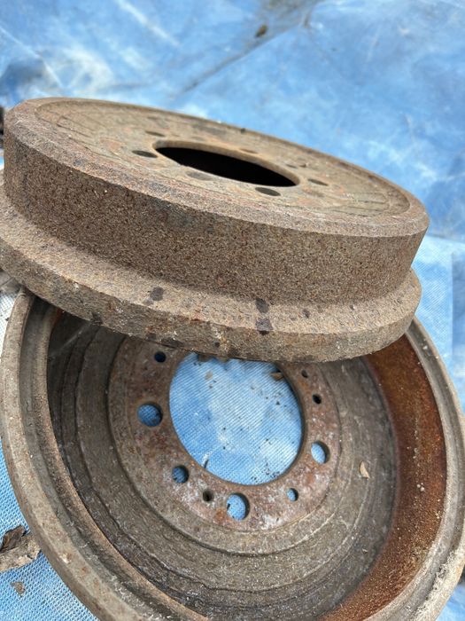 Все на УАЗ ,Роздатка,,навісне,дешево резина на 16 і 15   все б\у