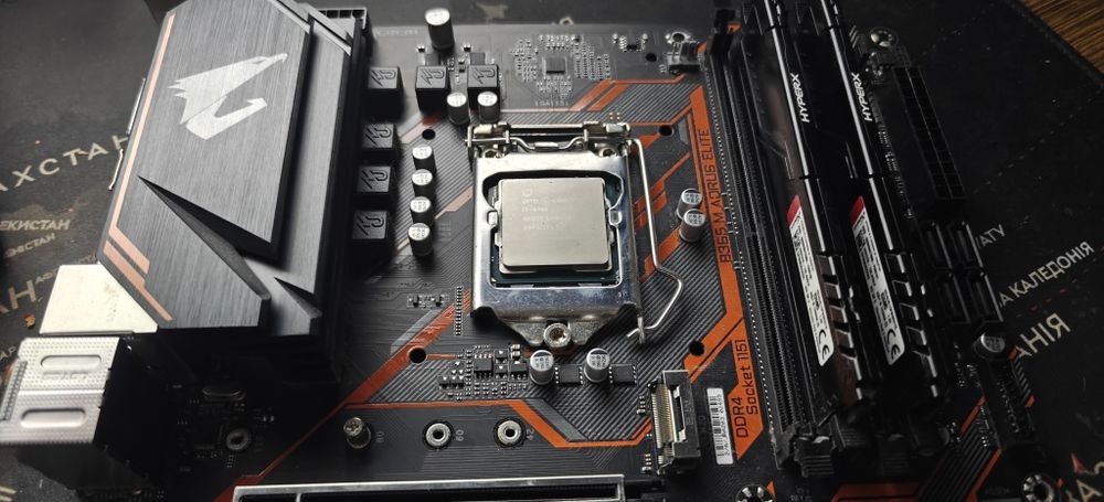 Продам свій сетап  i7 9700, b365 m, 16 ram