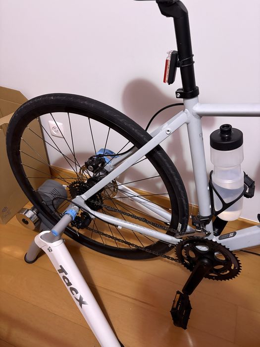 Bicicleta Estrada + Garmin Flow Smart Tacx
