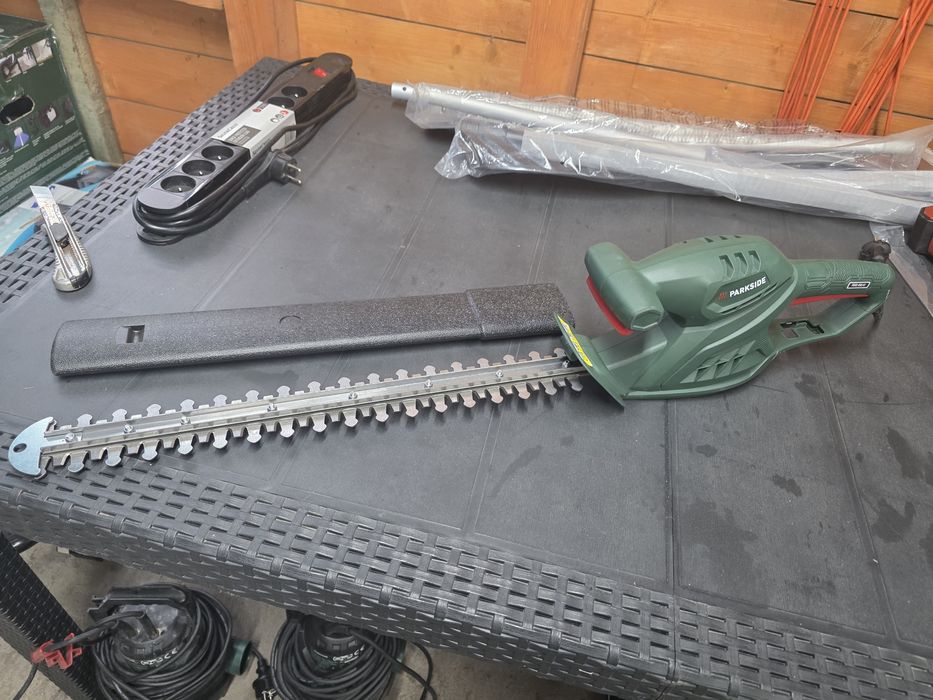 Elektryczne nożyce do żywopłotu PEHS 450 A1