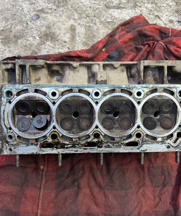 Головка блока циліндірв ГБЦ VW golf 4 1.4 16 клапанів
