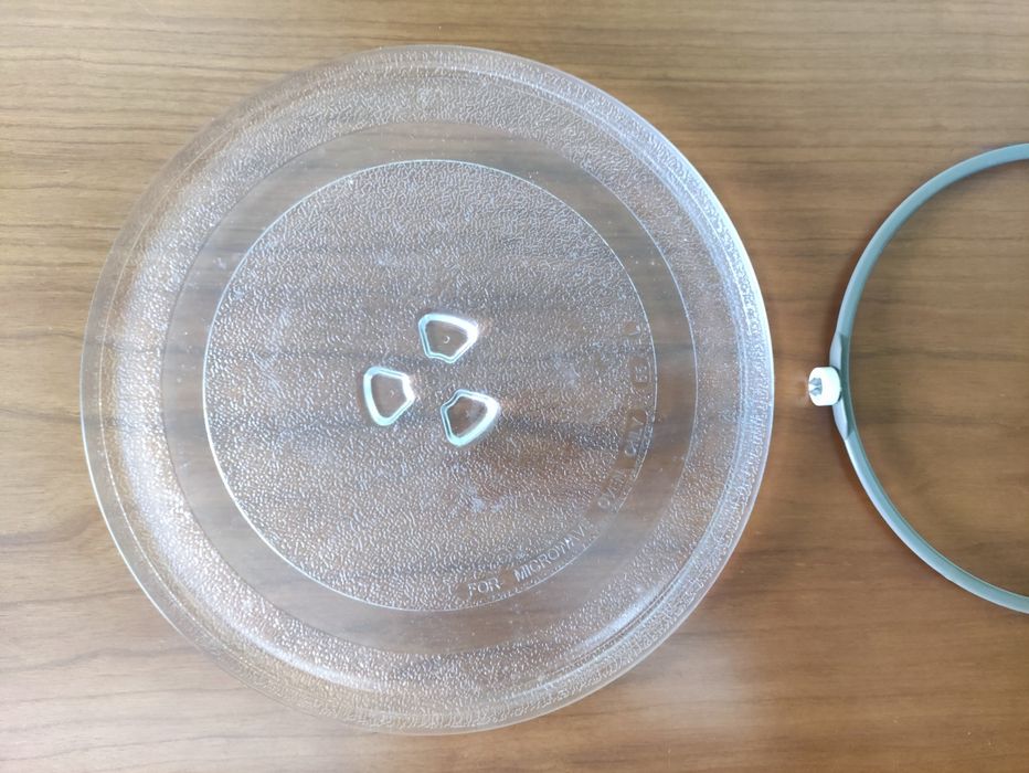 Prato para microondas e arco giratório