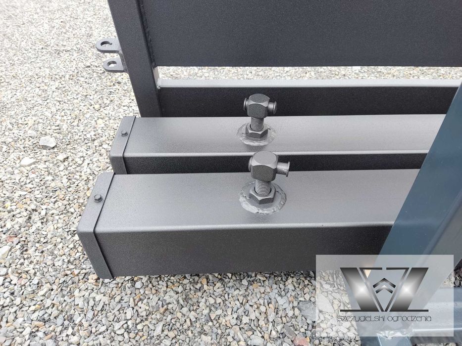 Brama wjazdowa dwuskrzydłowa nowoczesna palisadowa 1,4x4/140x20_40/gs