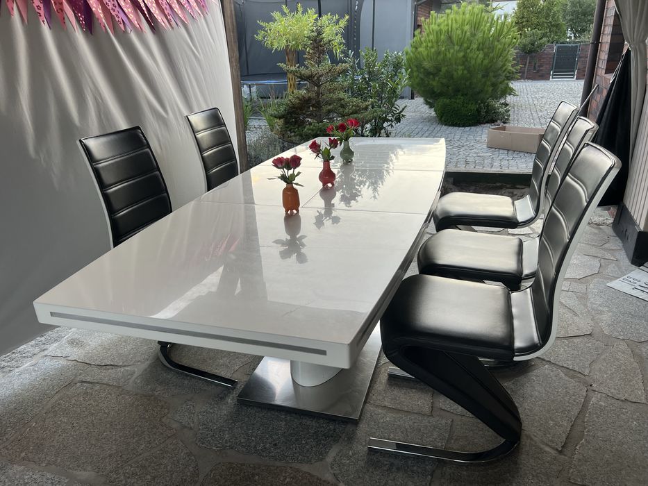 Stół lakierowany biały 160 (220) + 5 krzeseł