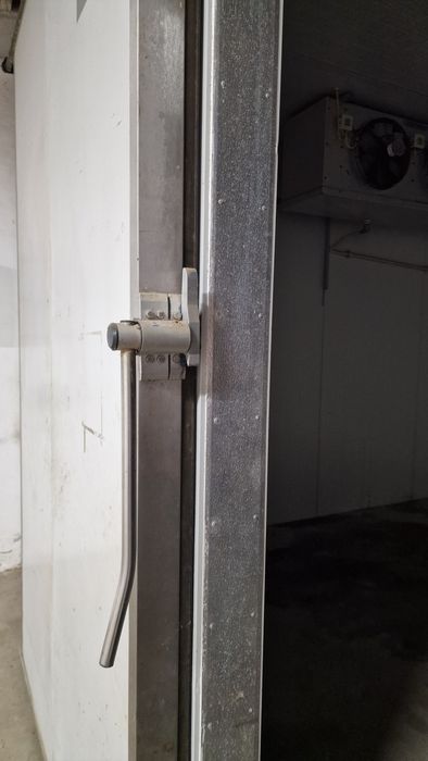 Câmara frigorífica 28m2 completa com motores