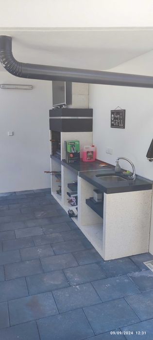 Casa moderna em penalva do castelo