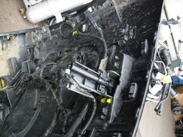 range rover sport L461 parachoque usado de 2023