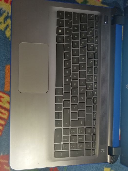 Portátil HP 1.8 a 3.6 MHz  ssd 500GB 8GB