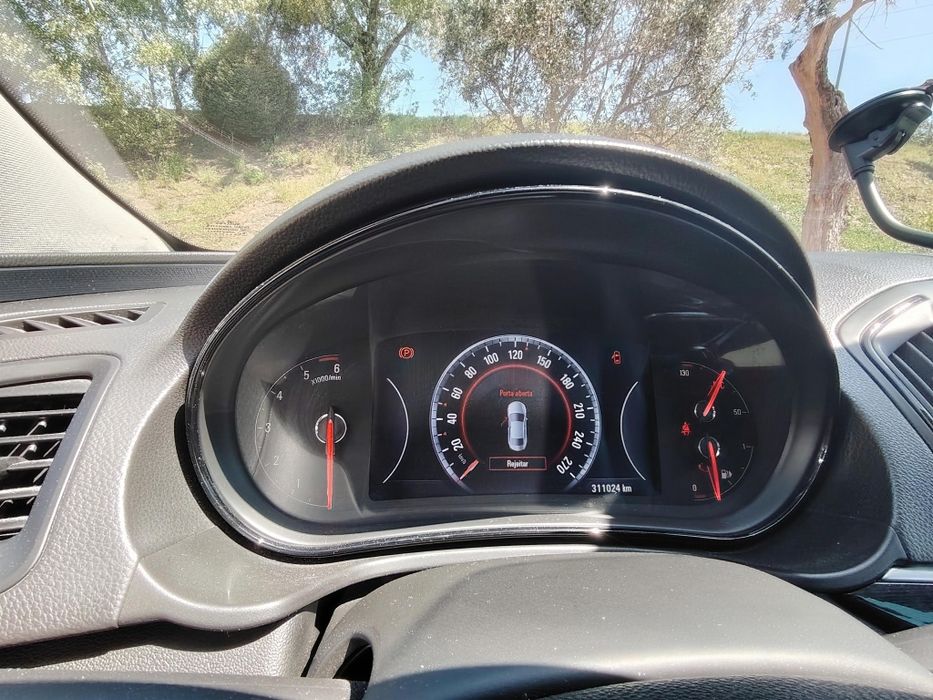 Carrinha impecável