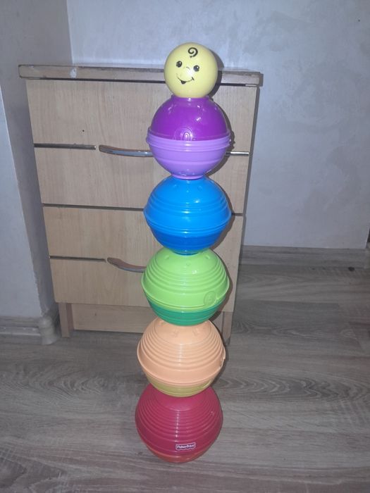 Одна з найкрутіших пірамідок  від  fisher price