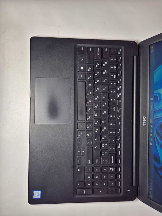 Dell 3500 15,6 FHD  i5-8265U, ОЗУ 8 GB, SSD 256 Gb