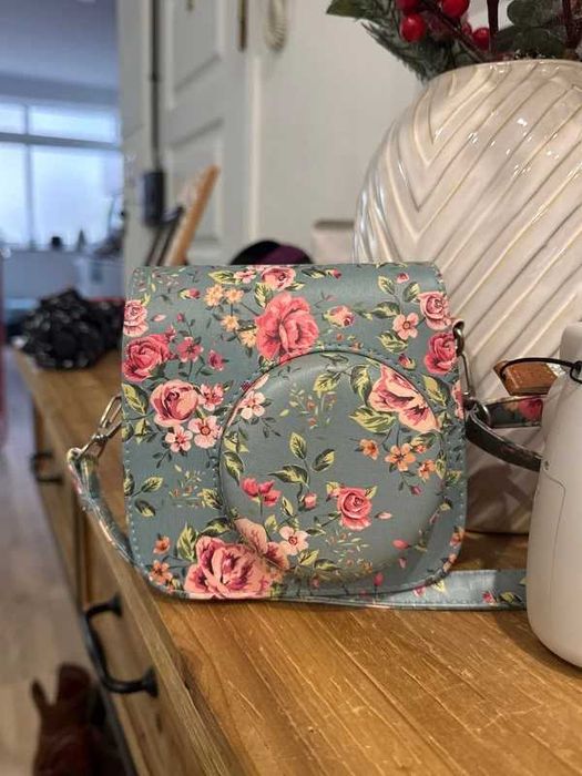 Câmara Analógica Instax mini 9 + Capa protetora