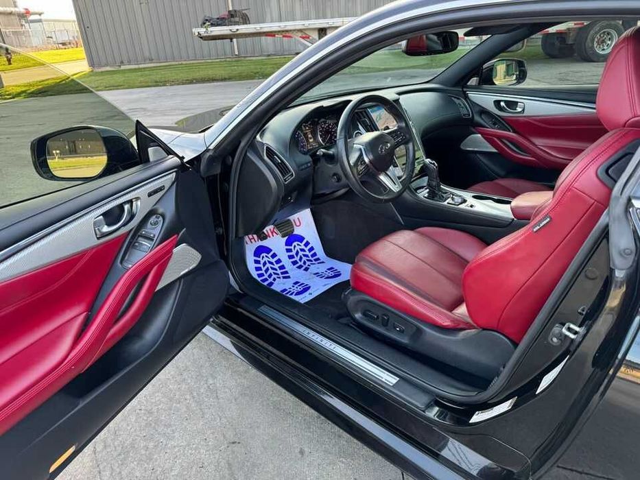 2019 Infiniti Q60 RED