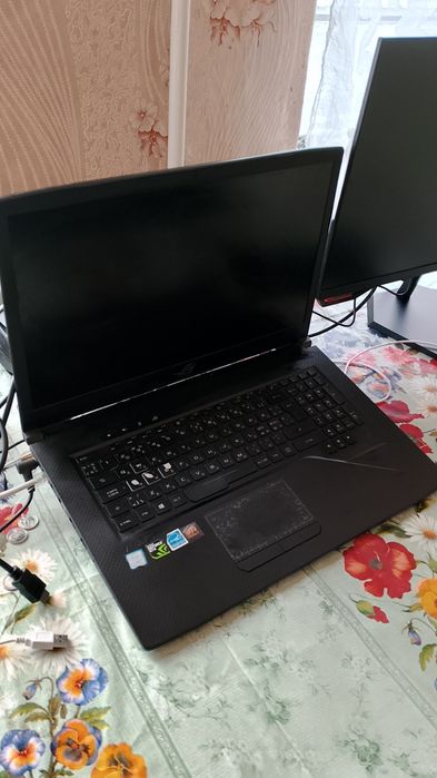 Продам ігровий ноутбук Asus Rog Strix  GL703GM