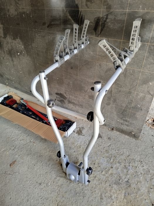 Bagażnik rowerowy na 4 rowery THULE na hak