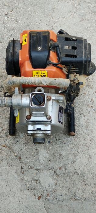 Moto bomba gasolina