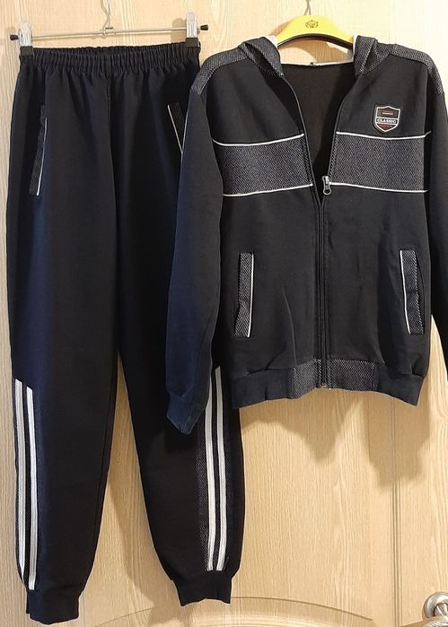 Спортивный костюм 128 см