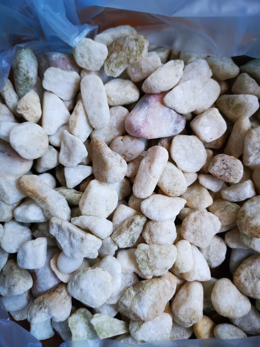 Pedra com portes incluídos