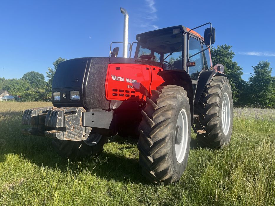 Valtra Valmet 8750