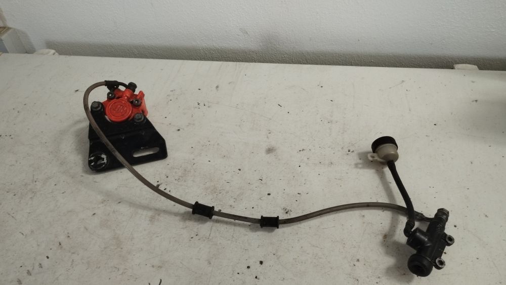 Bomba de travão de traz para mota