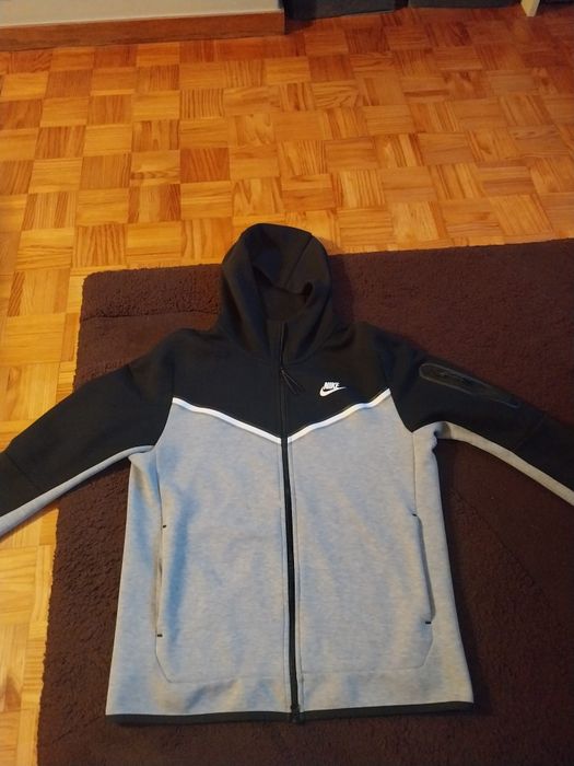 Conjunto Nike teck flecce