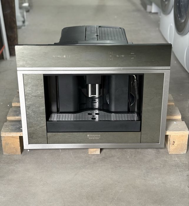 Вбудована кавомашина Hotpoint-Ariston MCK 103X/HA – зернова, 15 бар