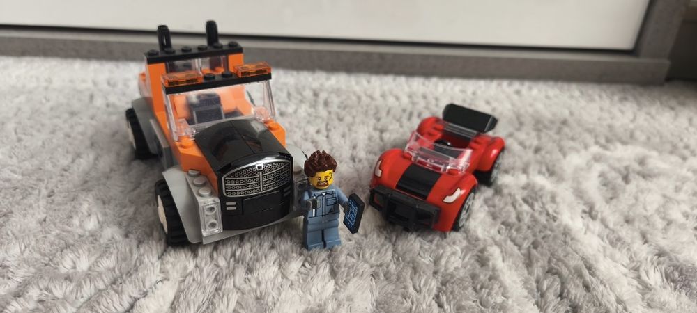 LEGO City 60435 Samochód pomocy drogowej i naprawa sportowego auta