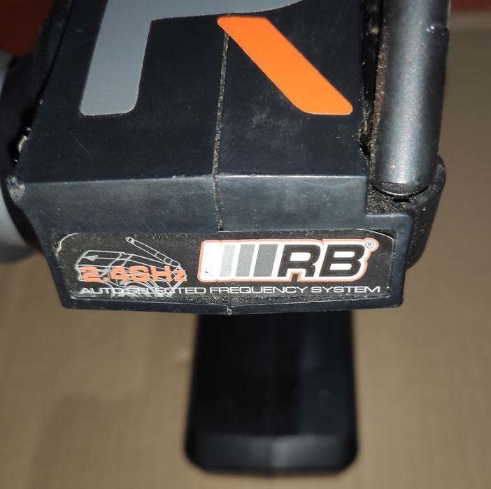 Vendo 2 rádios RC, RB e Carson