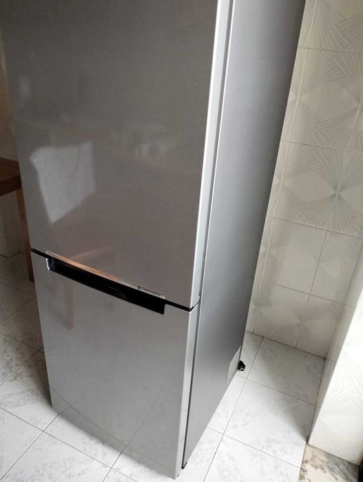 Vendo Combinado SAMSUNG Inox 315L USADO, com Compressor Digital Inverter, modelo RB33N341MSA - Coimbra