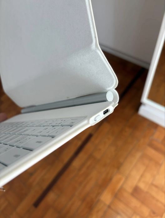 Keyboard + Magnetic Cover for iPad Air 5 10.9 (2022), White64298094340226123