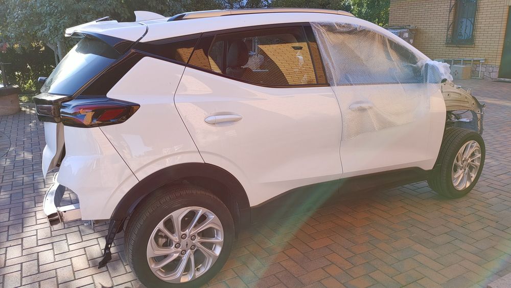 Chevrolet bolt euv 23 бампер задний