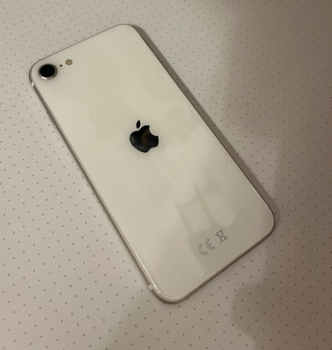 Używany iPhone SE2020. Stan idealny