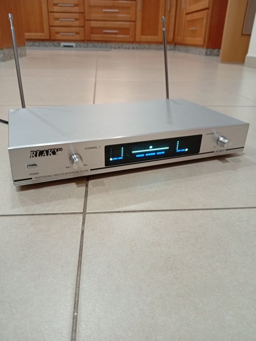Microfone sem fios Karaoke semi-profisional