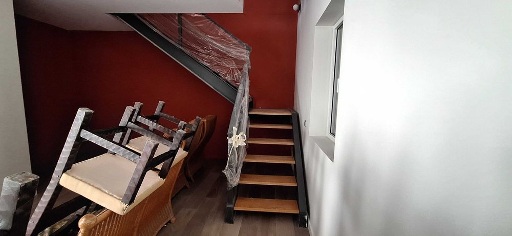 Escada Estrutura metálica , degraus a escolha